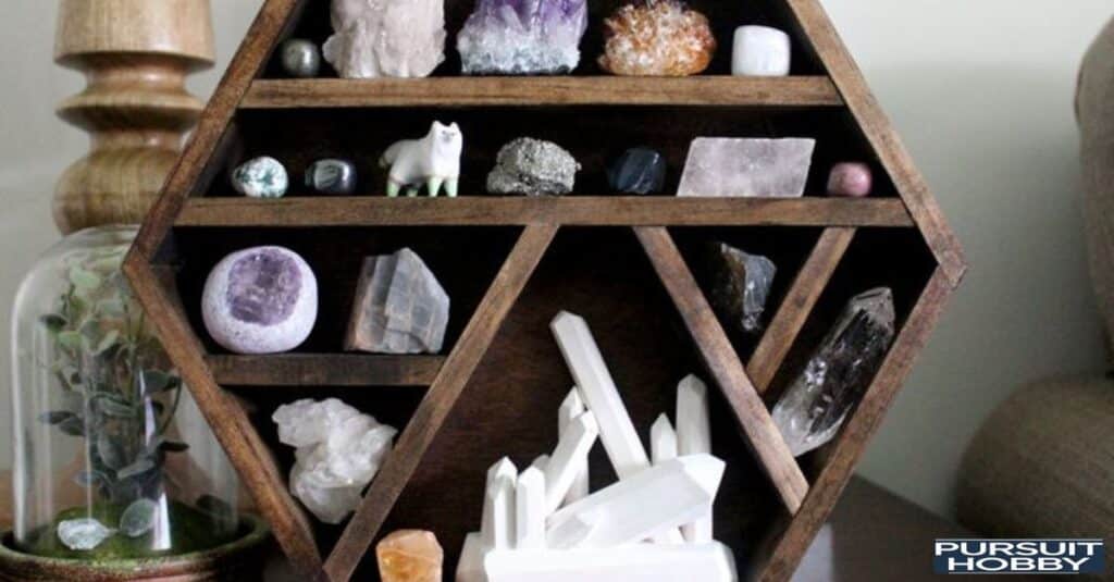 Display of Geodes